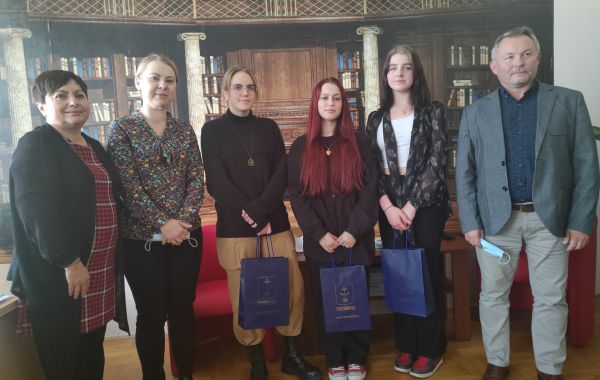 Laureaci konkursu wraz z M. Sikorą, M. Kuchtą i M. Kubarek