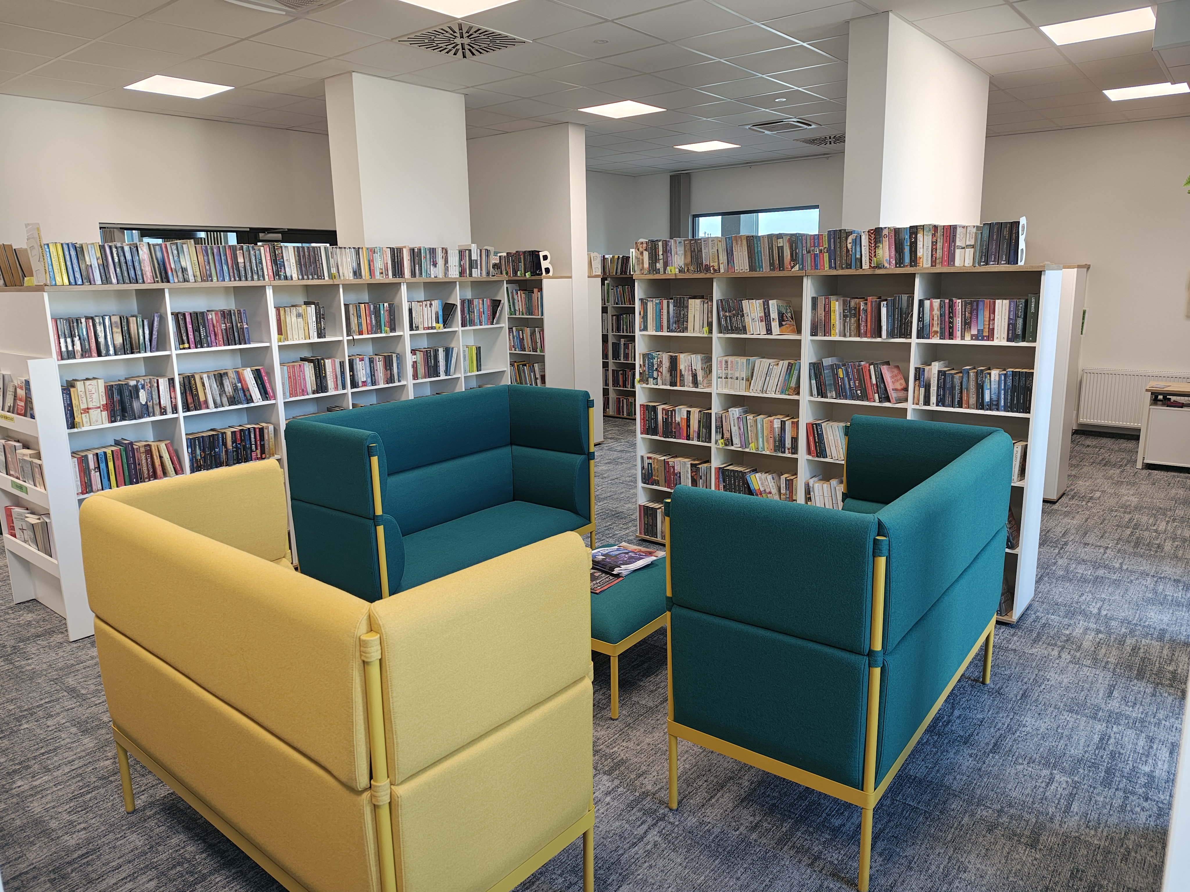 biblioteka - czytamy