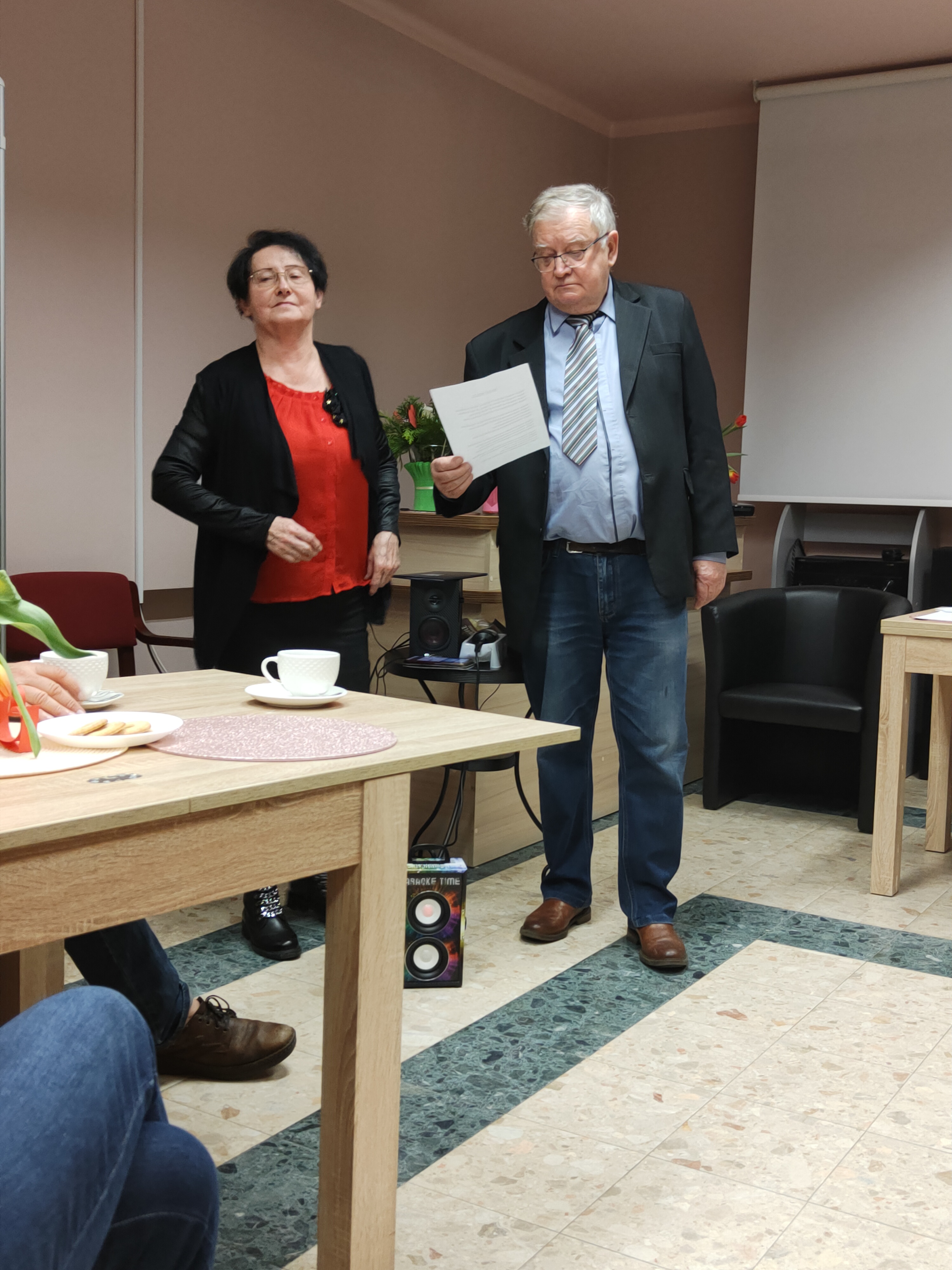U. Siarczyńska i T. Dąbek w trakcie śpiewania jednej z piosenek